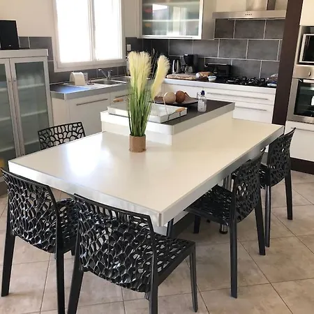 Maison Dame De Monts * 山地圣母村