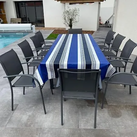 Maison Dame De Monts * 山地圣母村