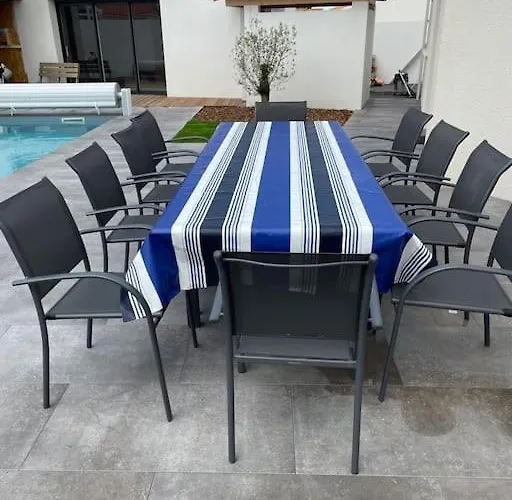 Maison Dame De Monts * نوتر دام دي مونتس